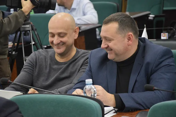 «Медузи» Луцькради: каламутні нетрі ювілейної сесії (репортаж)