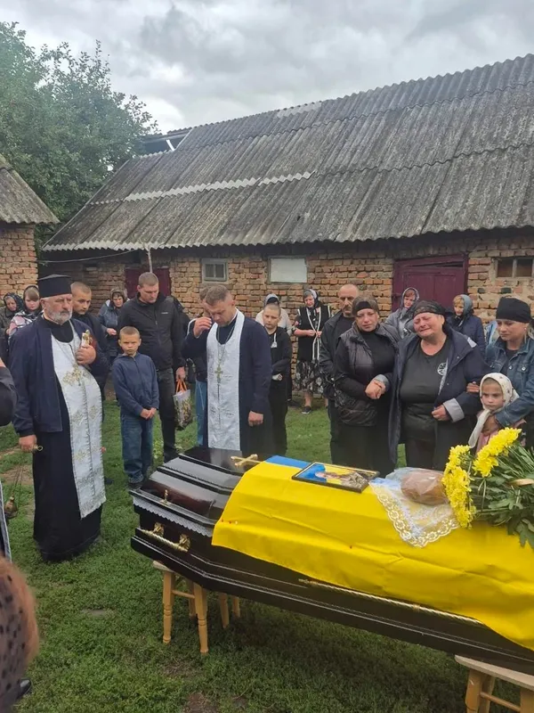 На Волині прощалися з воїном Василем Переходьком, якого понад 2 роки вважали зниклим (фото)