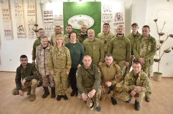 Як оборонці Бахмута відновлювали сили у Луцьку (фото)