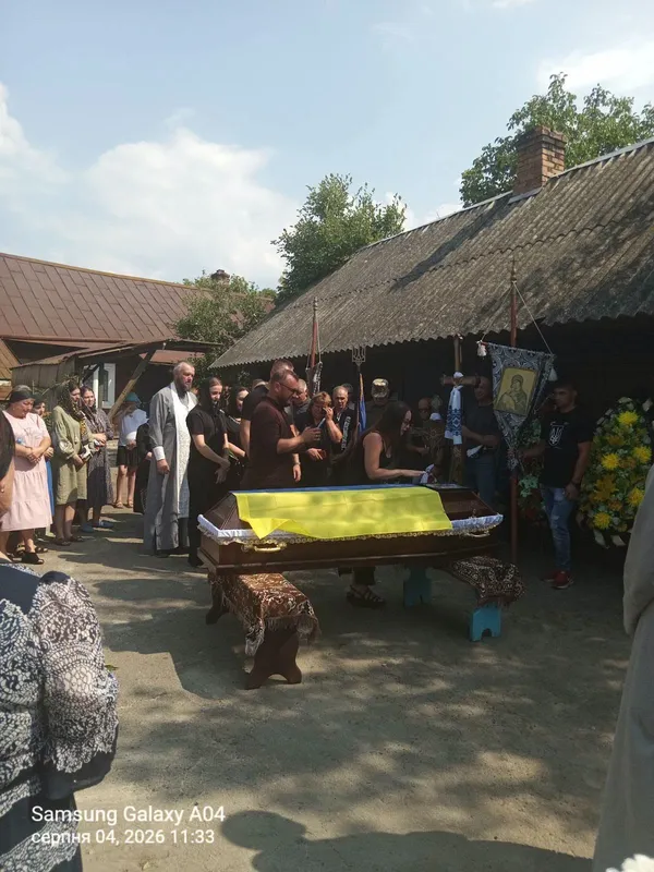 На Волині попрощалися з полеглим захисником Олександром Лавренчуком (фото)
