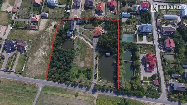 Земельна ділянка та маєток Петра Філюка