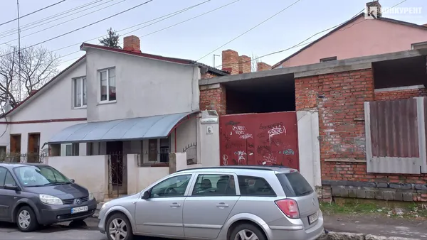 Дерусифікація: коли на перейменованих вулицях Луцька почеплять нові таблички (фото)