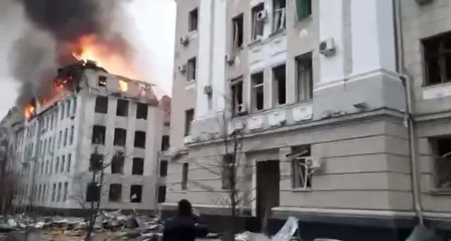 У Харкові ракети влучили у будівлі СБУ та Нацполіції