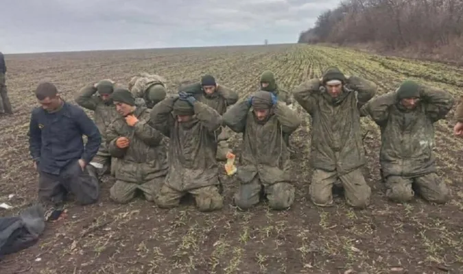 Російські окупанти сплять по 2-3 години, вони перелякані, – Монастирський