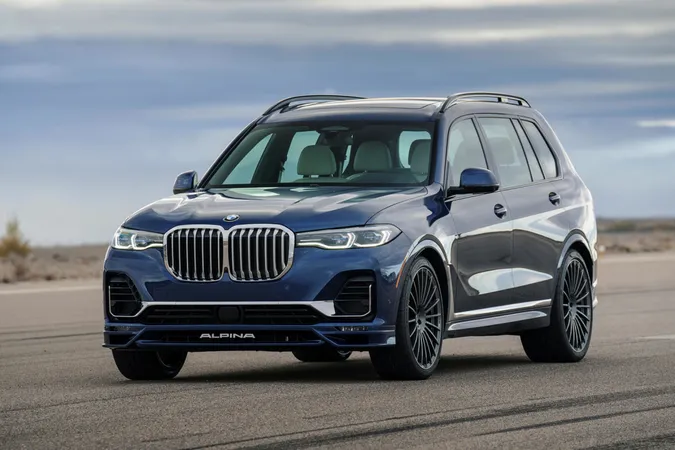 BMW представила новий потужний позашляховик (фото)