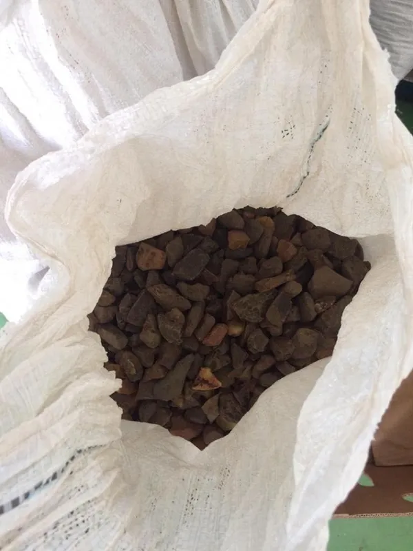 На понад 100 кілограмів бурштину, який віз за кордон волинянин, наклали арешт
