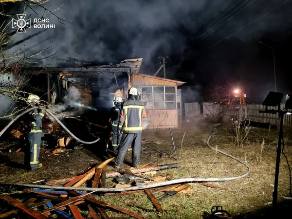 Трагедія на Волині: у пожежі загинули двоє людей (фото)