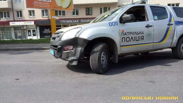 У Луцьку машина патрульних врізалася в Audi (фото, відео)