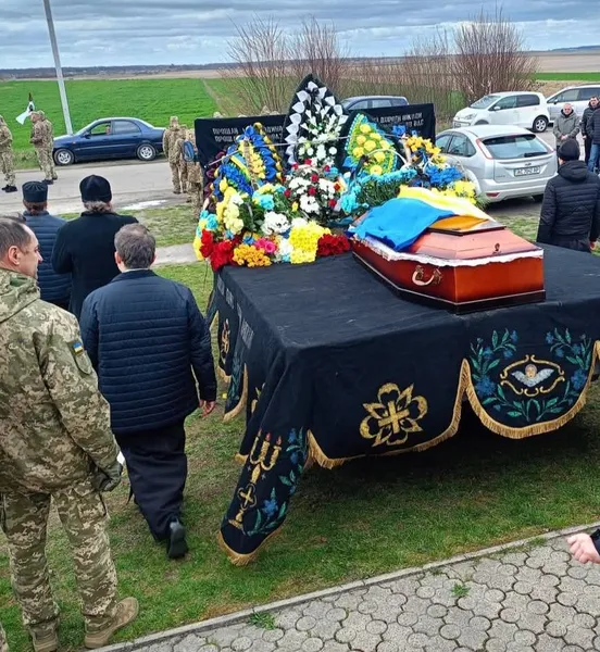 У Луцькому районі попрощалися із загиблим прикордонником Сергієм Лукашуком (фото)