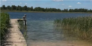 На Волині є прозоре озеро, де можна купатися голяка (відео)