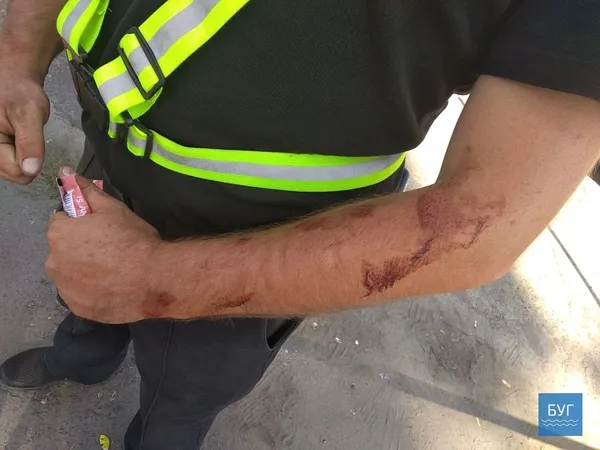 «Устилуг» зупинився через зухвалого власника «євробляхи» (фото, відео)
