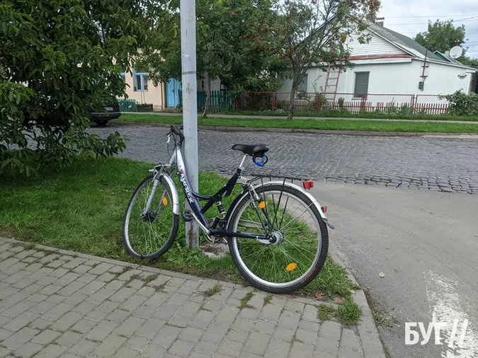 У Володимирі-Волинському маршрутка збила на переході велосипедиста (фото)