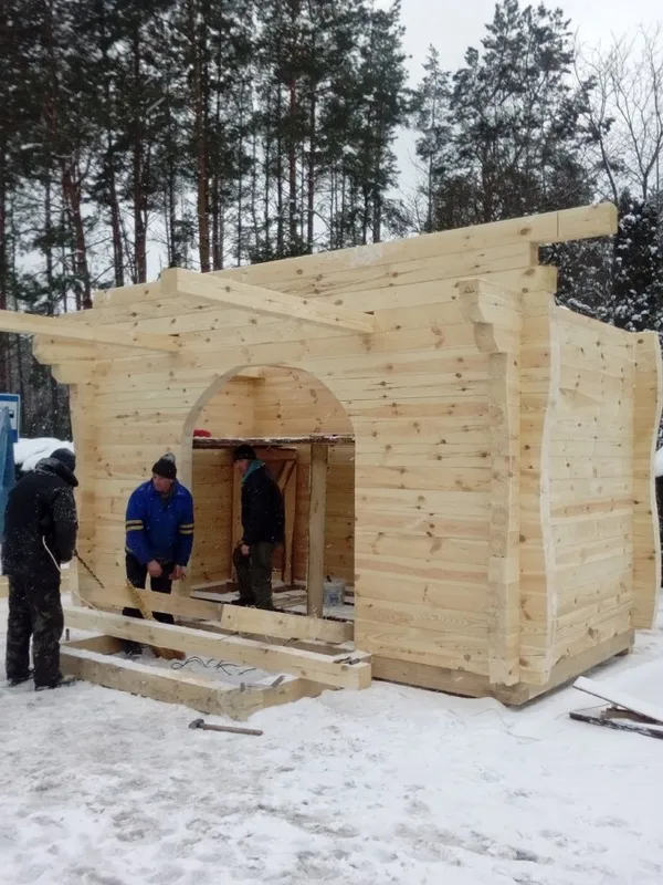 На Волині облаштували зупинку в еко-стилі (фото)
