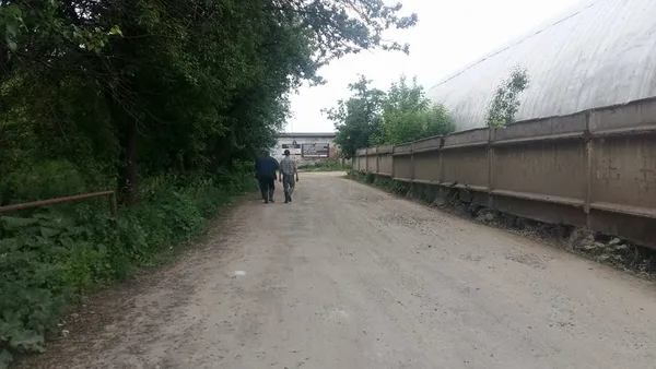 Стало відомо, чому смердить на 33-му і 40-му районах Луцька (фото, відео)