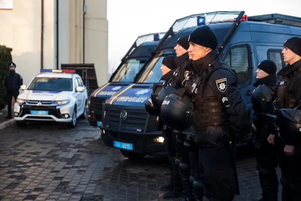 Волинські патрульні відсвяткували 4 річницю із новими званнями та подяками (фото)