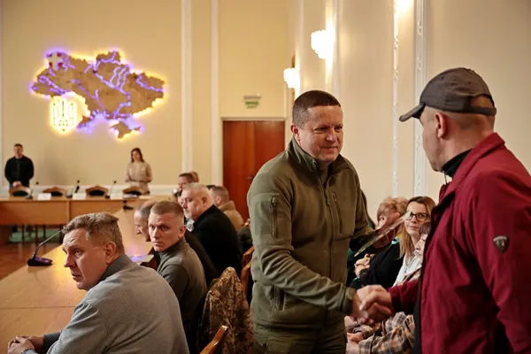 На Волині ветеранам і родинам полеглих захисників вручили сертифікати на житло (фото)