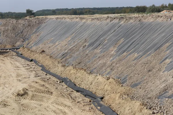 Сміттєвий полігон у Володимирі запустять до кінця року (фото)