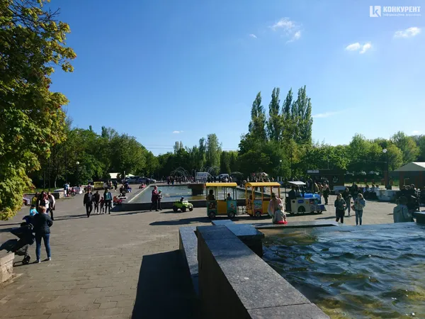 9 травня в Луцьку: фоторепортаж
