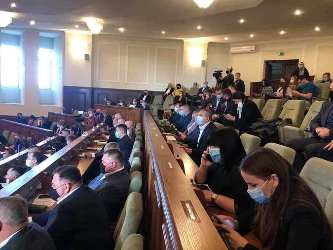 Стартувала перша сесія новообраної Волинської обласної ради (фото)