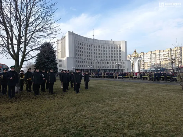 У Луцьку святкують День єднання українців (фото)