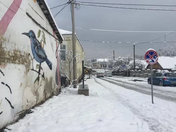 «Тут був я»: у Луцьку з'явилося спеціальне місце для написів (фото)