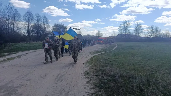 На Волині попрощалися із загиблим Героєм Євгеном Котельницьким (фото)