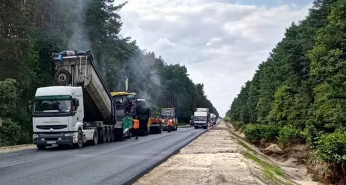 На Волині асфальтують найгіршу ділянку міжнародного автошляху (фото)