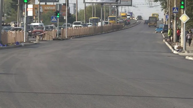 Луцьк у заторах: коли завершать ремонт доріг на Соборності та Ківерцівській (відео)