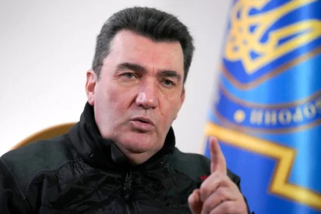 Данілов пояснив, чим небезпечне зволікання з ленд-лізом