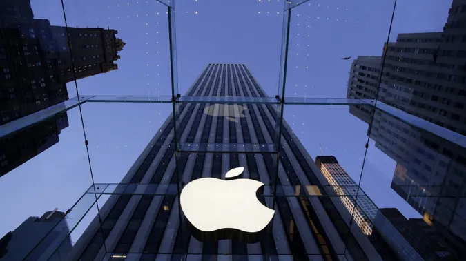 Apple занижує швидкість роботи старих айфонів