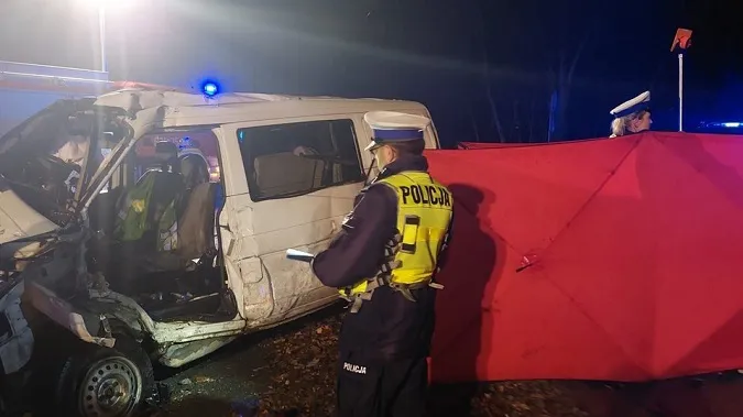 Зіткнувся із трамваєм: у Польщі в ДТП загинув українець (фото)