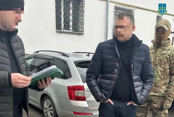 Посадовців Держпраці затримали на хабарі у пів мільйона гривень