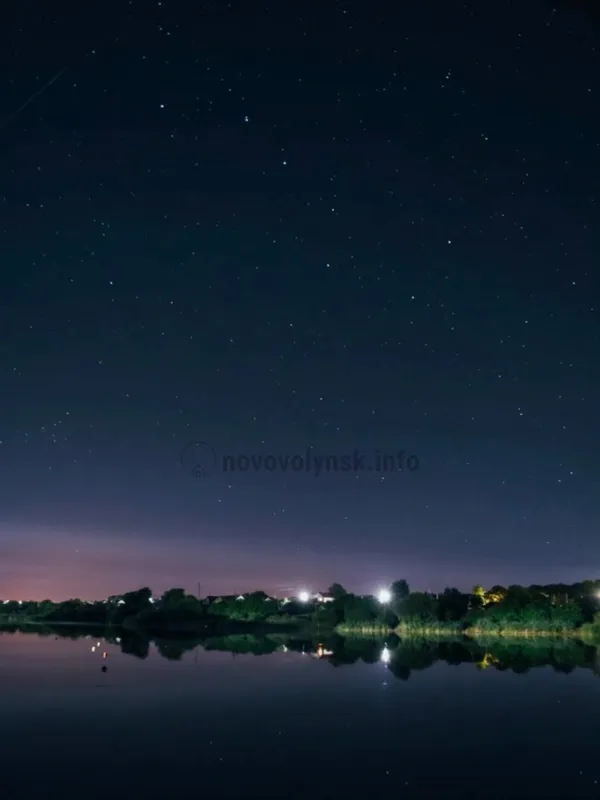 ✨У небі над Волинню зафіксували справжнє космічне шоу (фото)