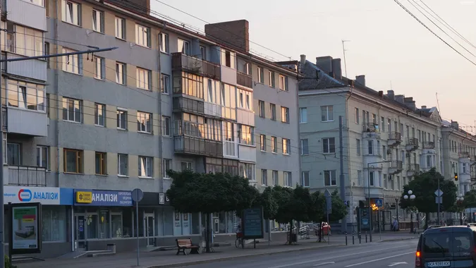 Вечірній Луцьк після спекотного літнього дня (фото)