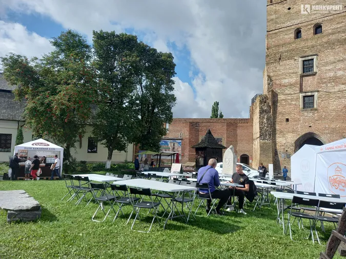 У Луцьку стартував фестиваль вуличної їжі Lutsk Food Fest (фоторепортаж)