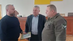 Від пожежника до елітного десантника: на Волині вручили «Золотий хрест» пораненому воїну