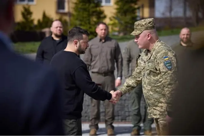 Зеленський нагородив орденами двох воїнів «князівської» бригади (фото)