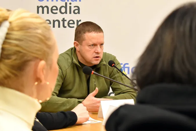 Голова Волинської ОВА поспілкувався з сім'ями військових: обговорили проблеми (фото)