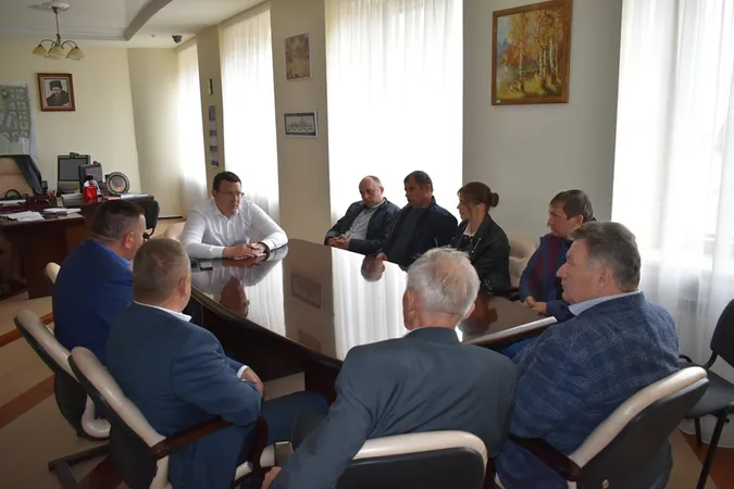 Один поверх і дев’ятирічка: обіцяну школу в Стобихівці здешевили