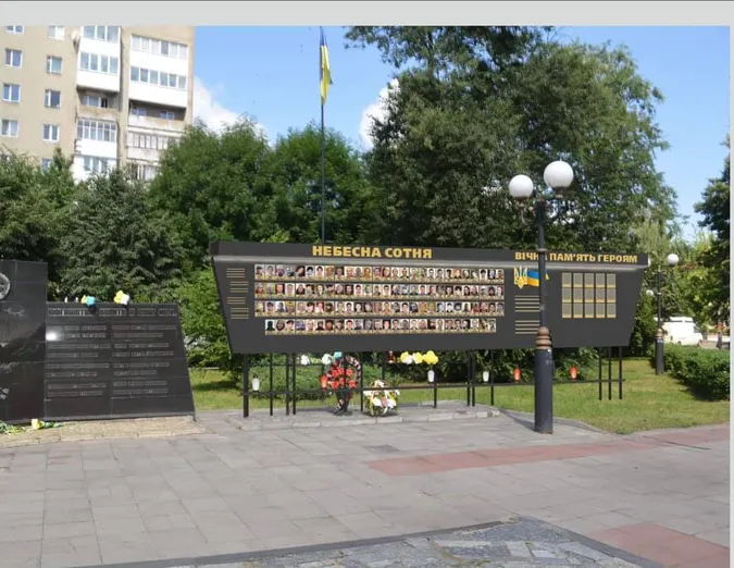 У Ковелі встановлять новий стенд зі світлинами загиблих на Сході Героїв