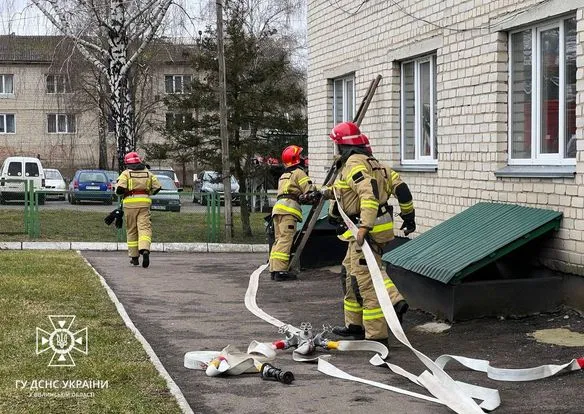У Локачах з гуртожитку евакуювали людей (фото)