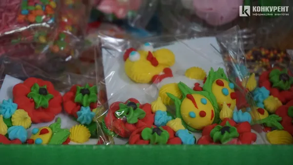 Свято в деталях: за скільки у Луцьку можна купити різні дрібниці до Великодня (фото)