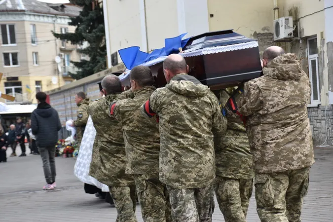 У Луцьку попрощалися з Героєм Андрієм Головченком