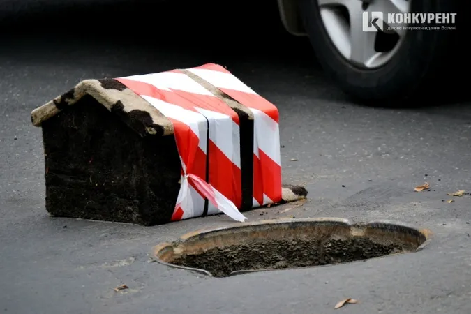 «Луцькводоканал» отримав припис від муніципалів за відкритий люк