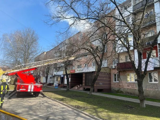 Приборканий вогонь і врятовані діти: неспокійна доба волинських рятувальників (фото)