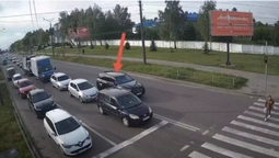У Луцьку зухвалий водій «мерса» катався по «зустрічці» (відео)