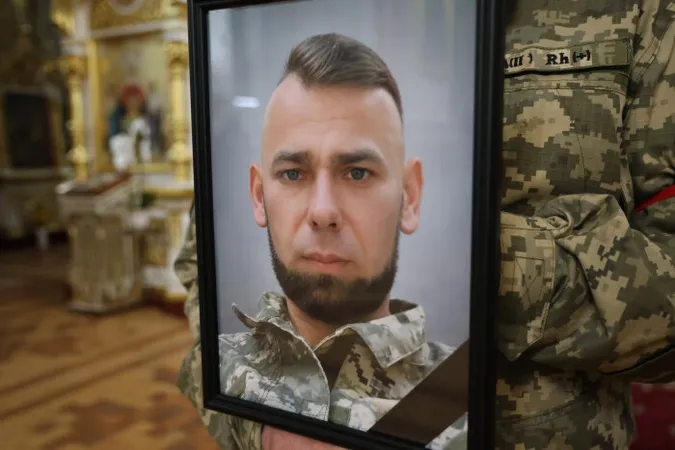 У Луцьку попрощалися із 46-річним захисником Євгеном Писаренком (фото)