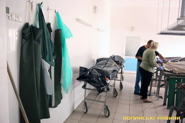 «З чорних пакетів на ноги тече кров»: капеланка з Луцька возить з передової тіла військових