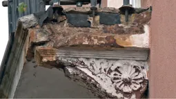 У Луцьку на проспекті Волі ремонтують аварійні балкони: скільки це коштує (відео)