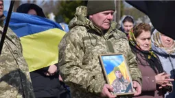 У Луцькому районі попрощалися із полеглим на війні Іваном Войтовичем (фото)